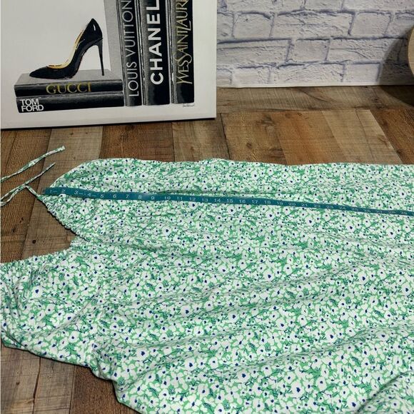 Universal thread green floral keyhole or cross front smocked midi sundress - Picture 4 of 10